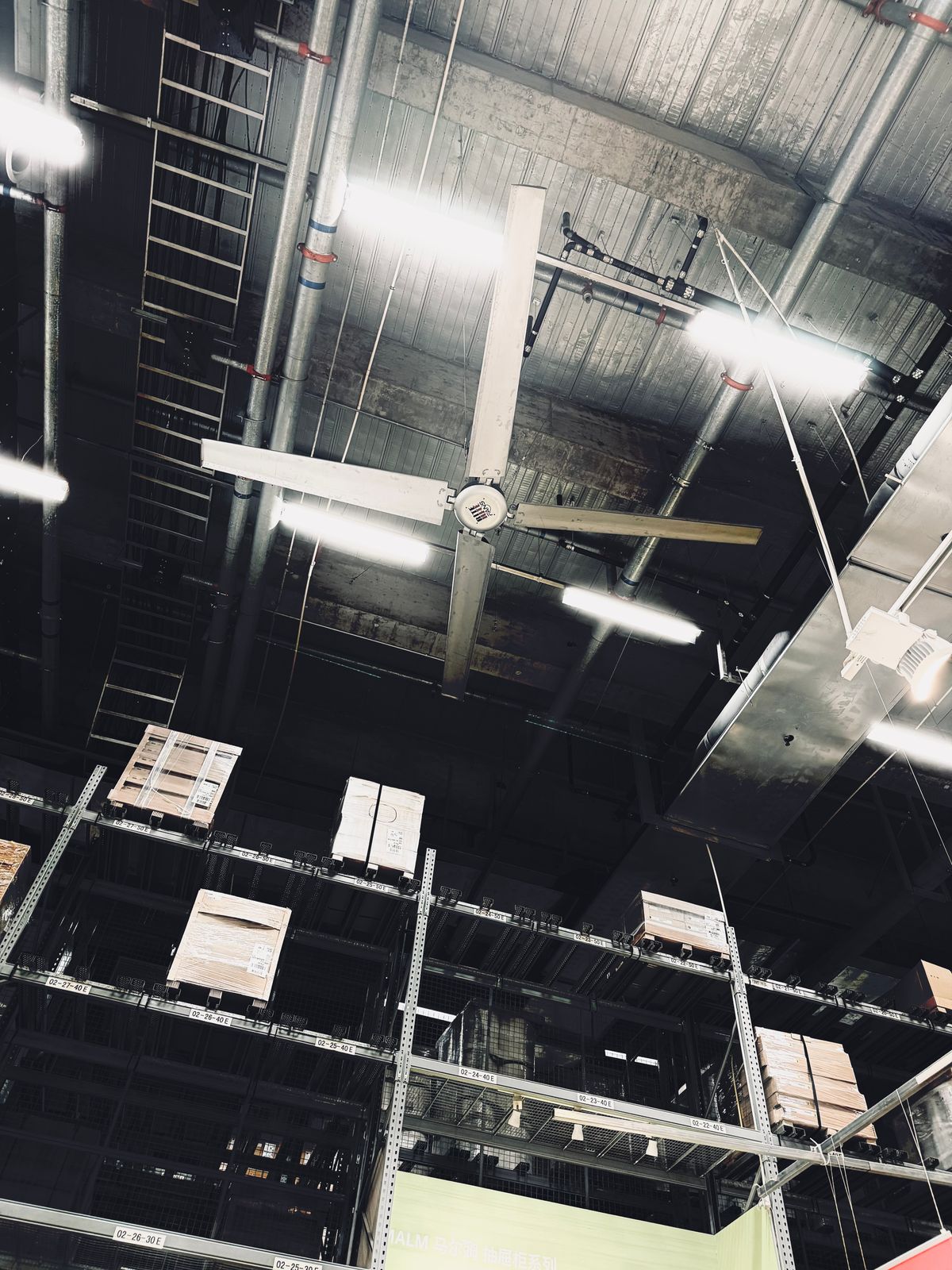 Installation de ventilation industrielle utilisée pour le séchage de locaux